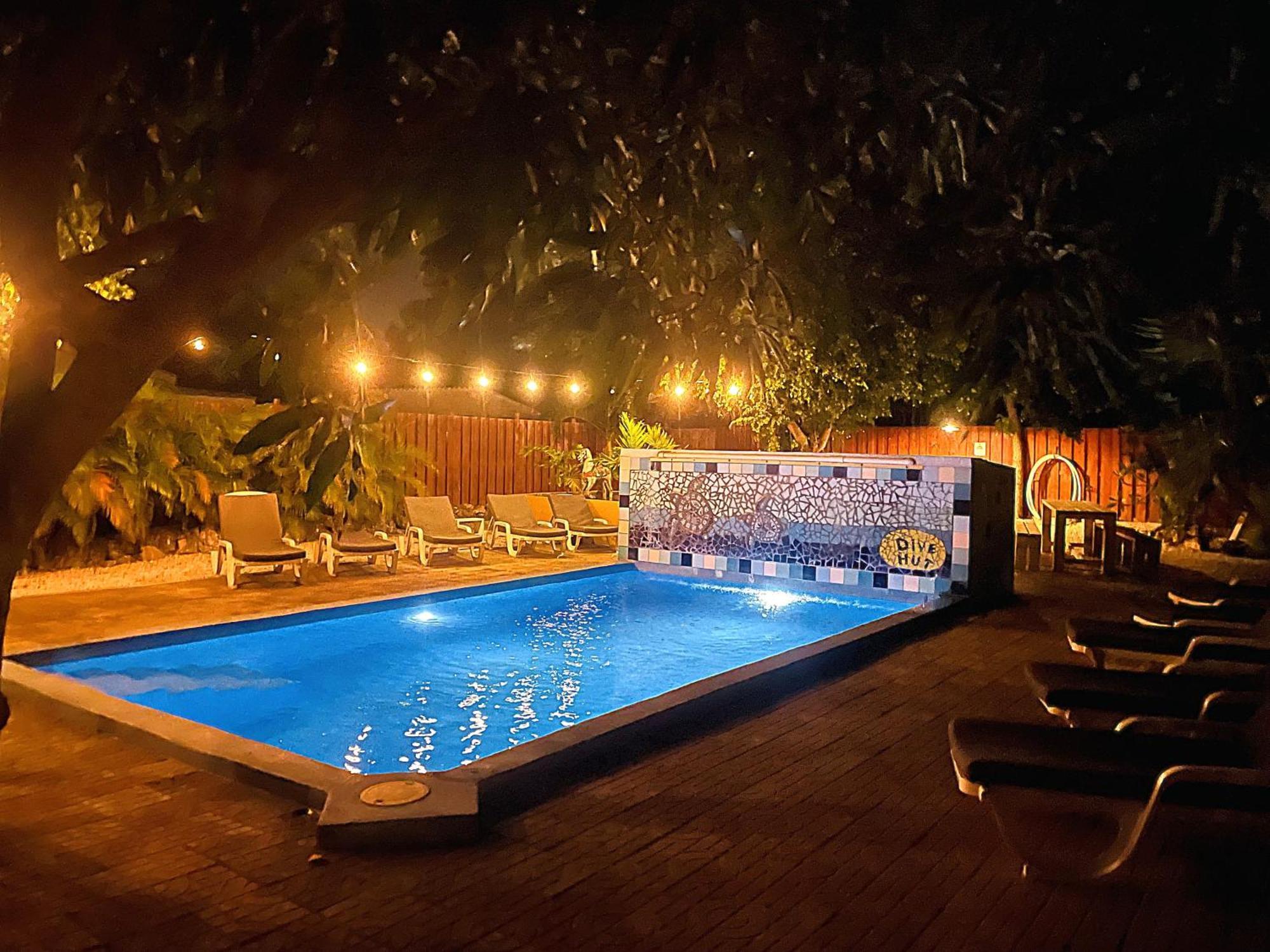 The Dive Hut - Boutique Apartments Кралендижк Екстериор снимка