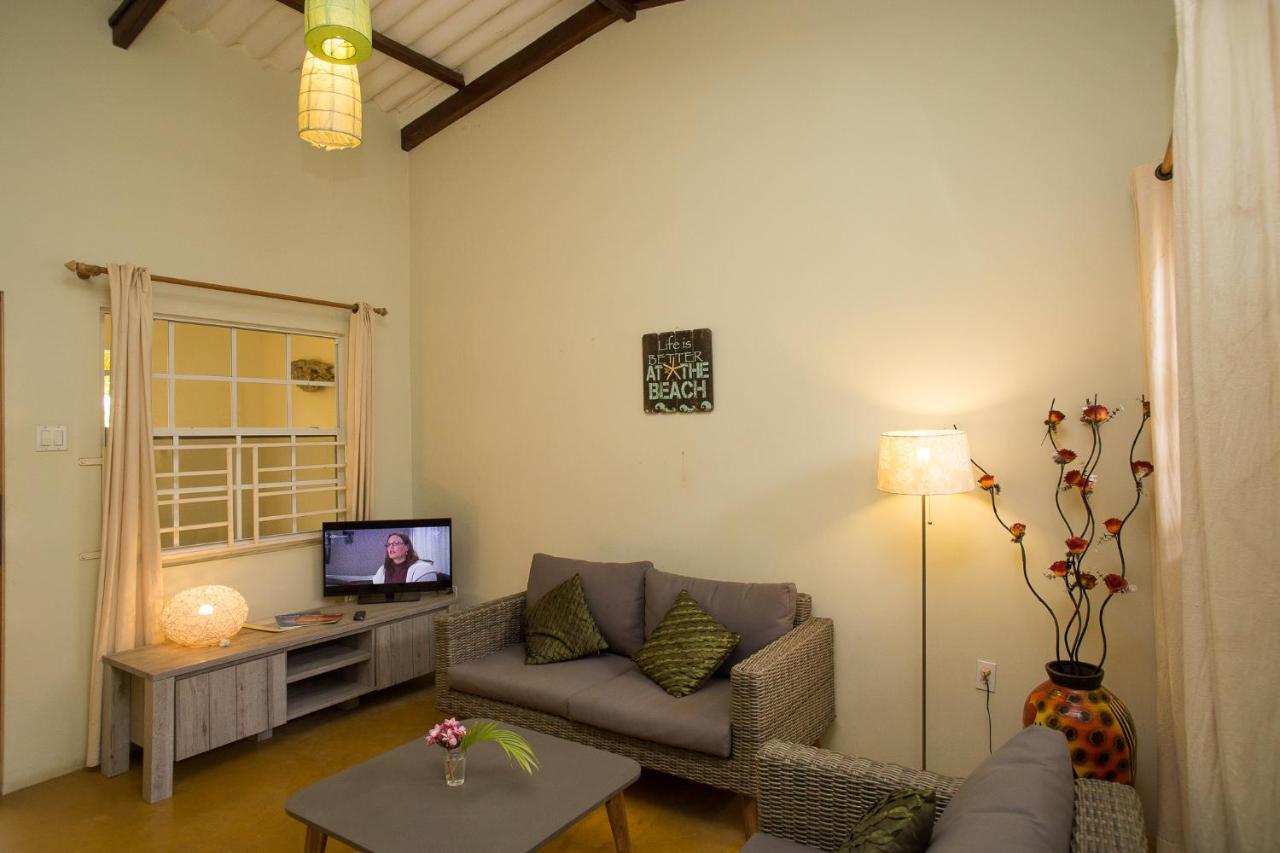The Dive Hut - Boutique Apartments Кралендижк Екстериор снимка